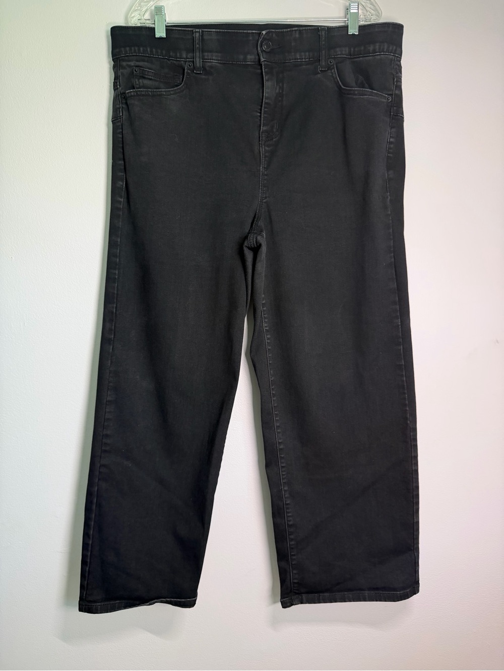 Torrid Bombshell Wide Leg Super Soft High Rise Jeans Black 18 Short - Picture 2 of 6